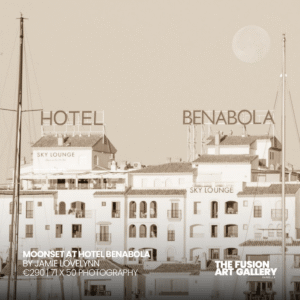 Moonset at Hotel Benabola