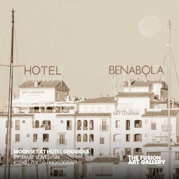 Moonset at Hotel Benabola